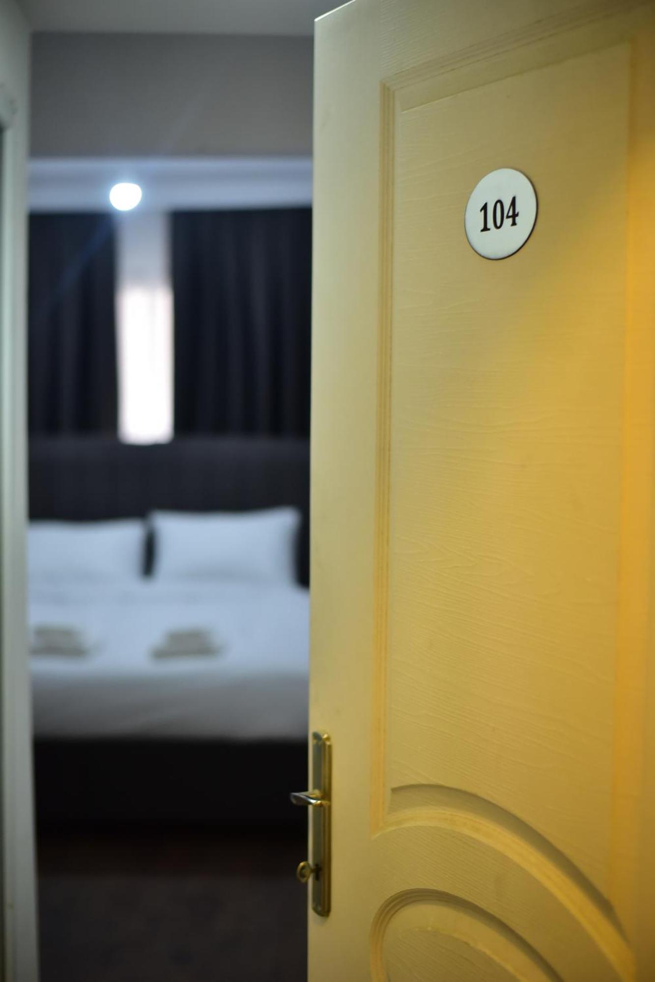 Navan Hotel Istanbul Bagian luar foto